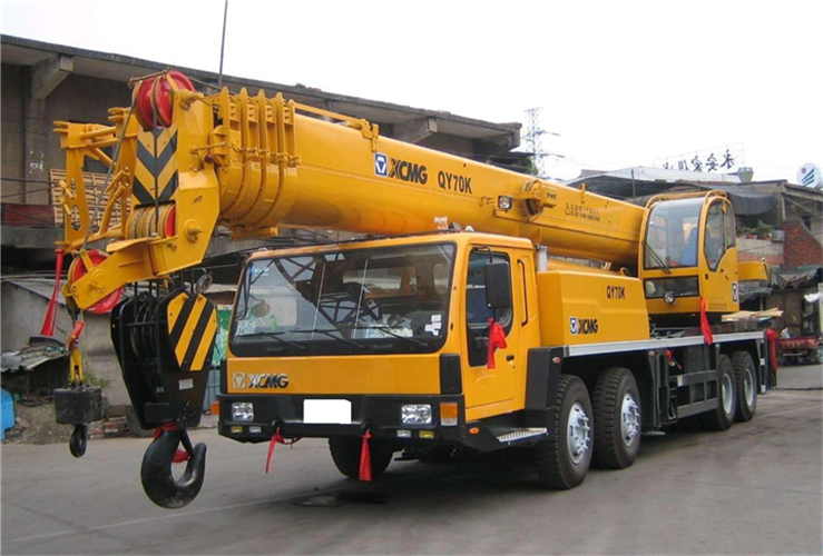 德格县吊车出租选择重点